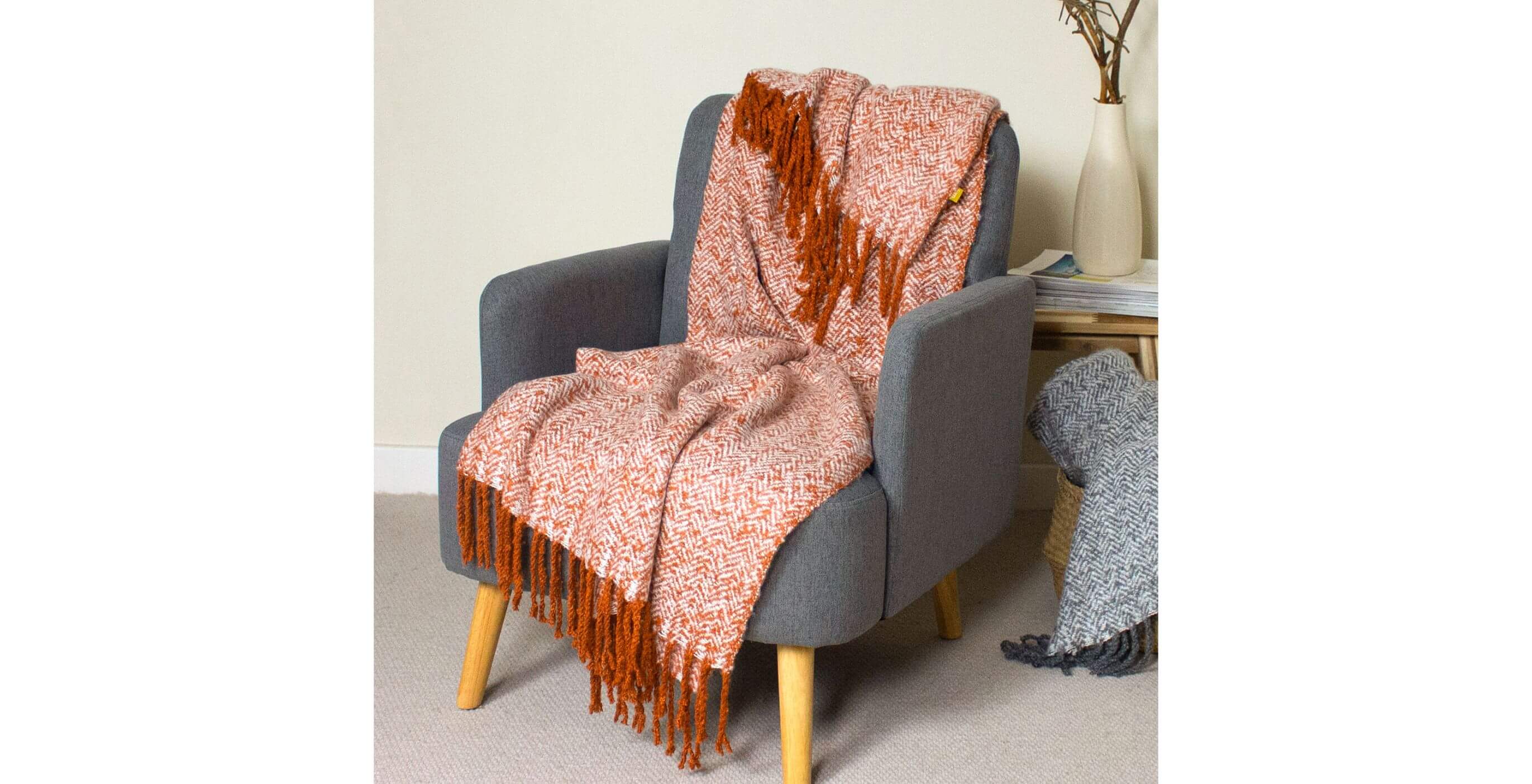 Fringed Herringbone Throw Throws Feather & Black