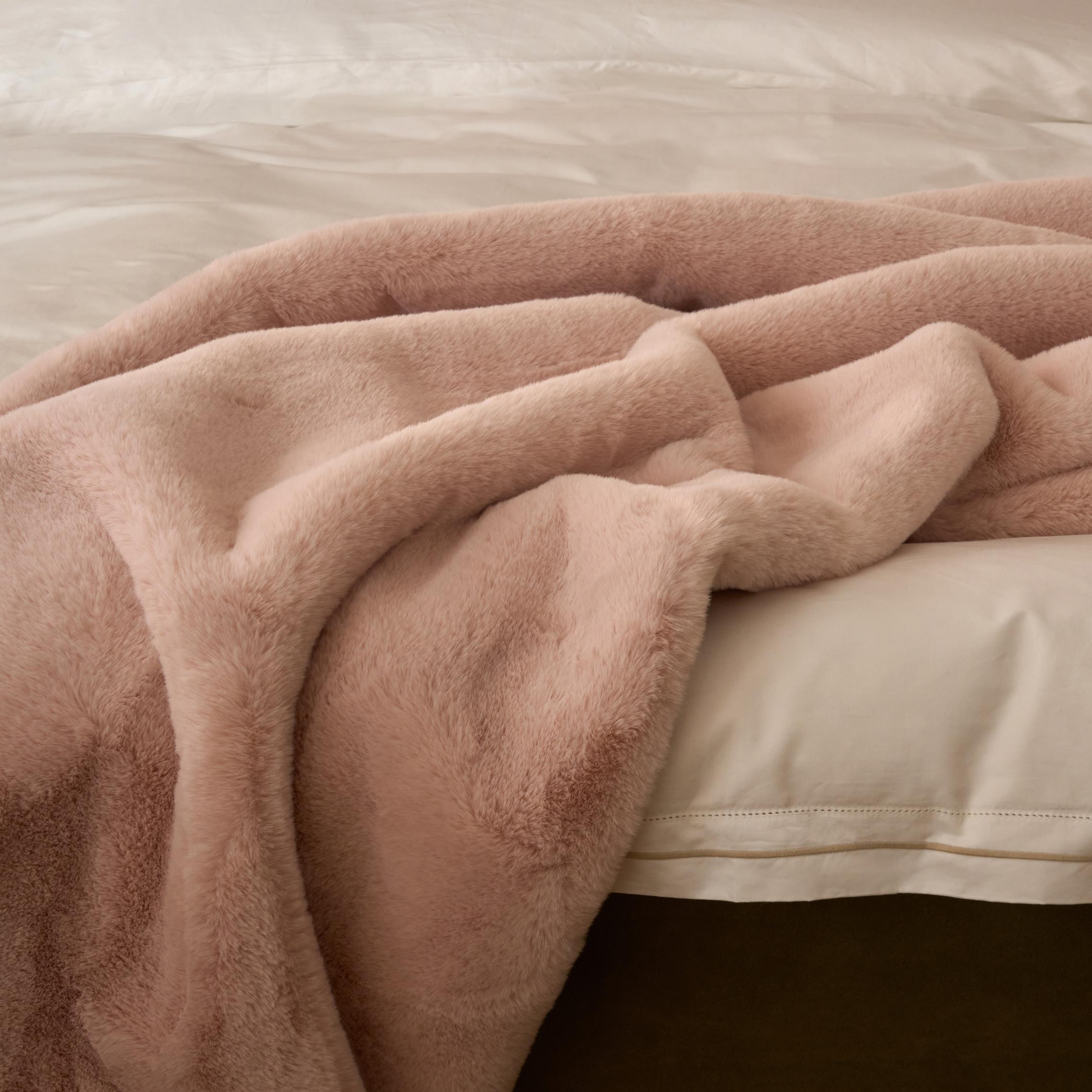 Faux Fur Throw - Pink
