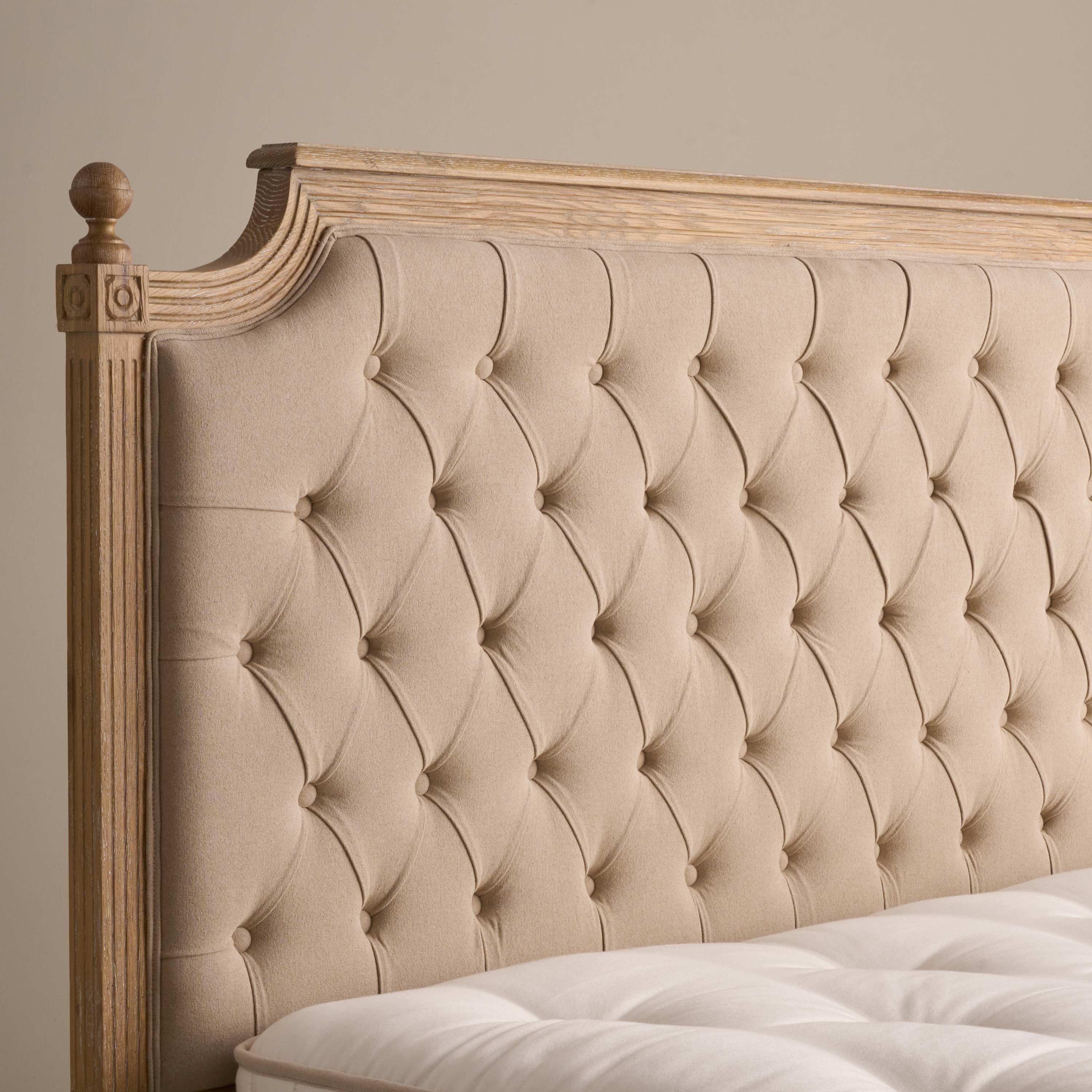 Lyon Bed | Feather & Black