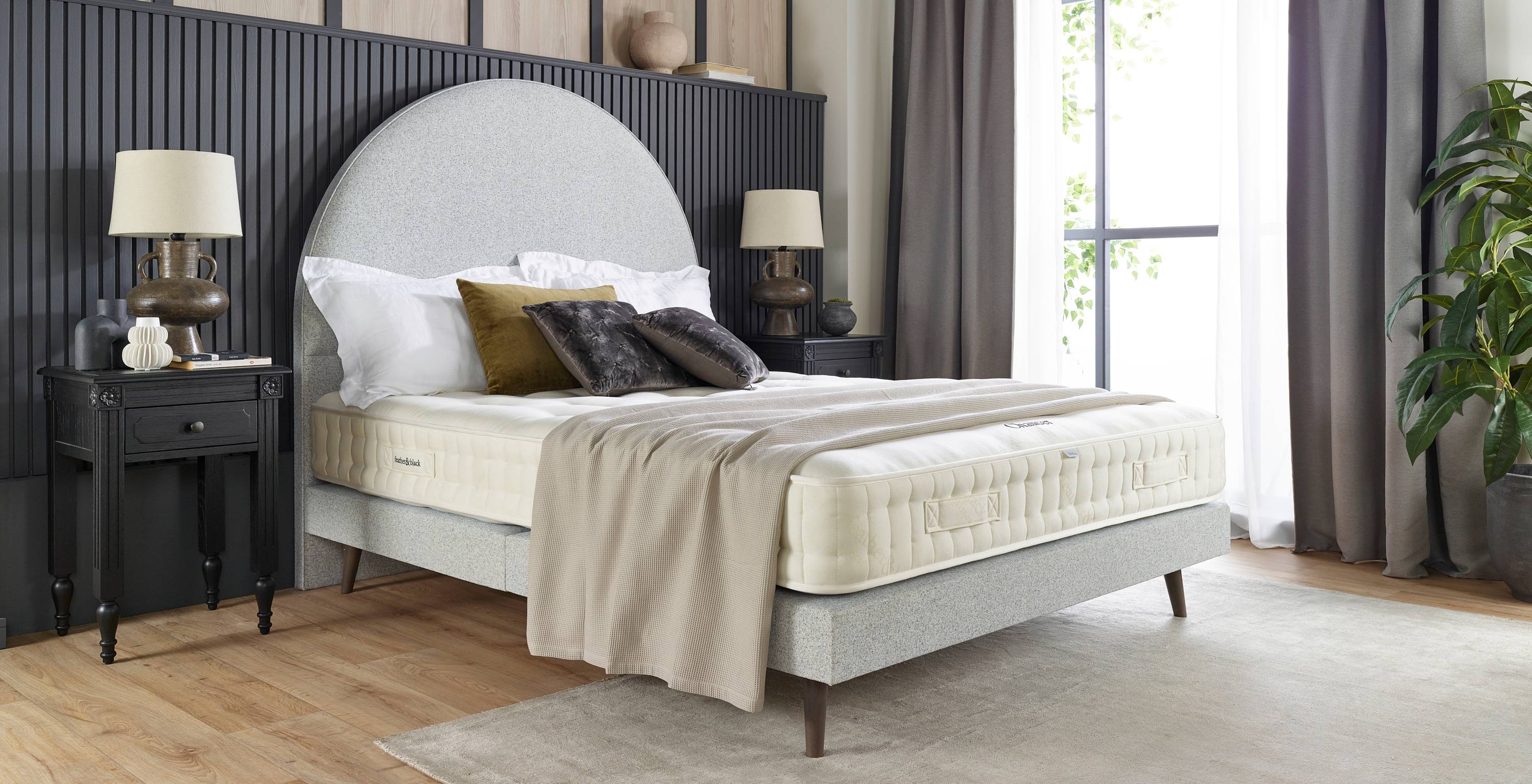 Harrison Spinks Christie Headboard Feather & Black